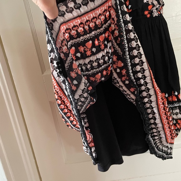 Short Keyhole Dress - Picture 5 of 7